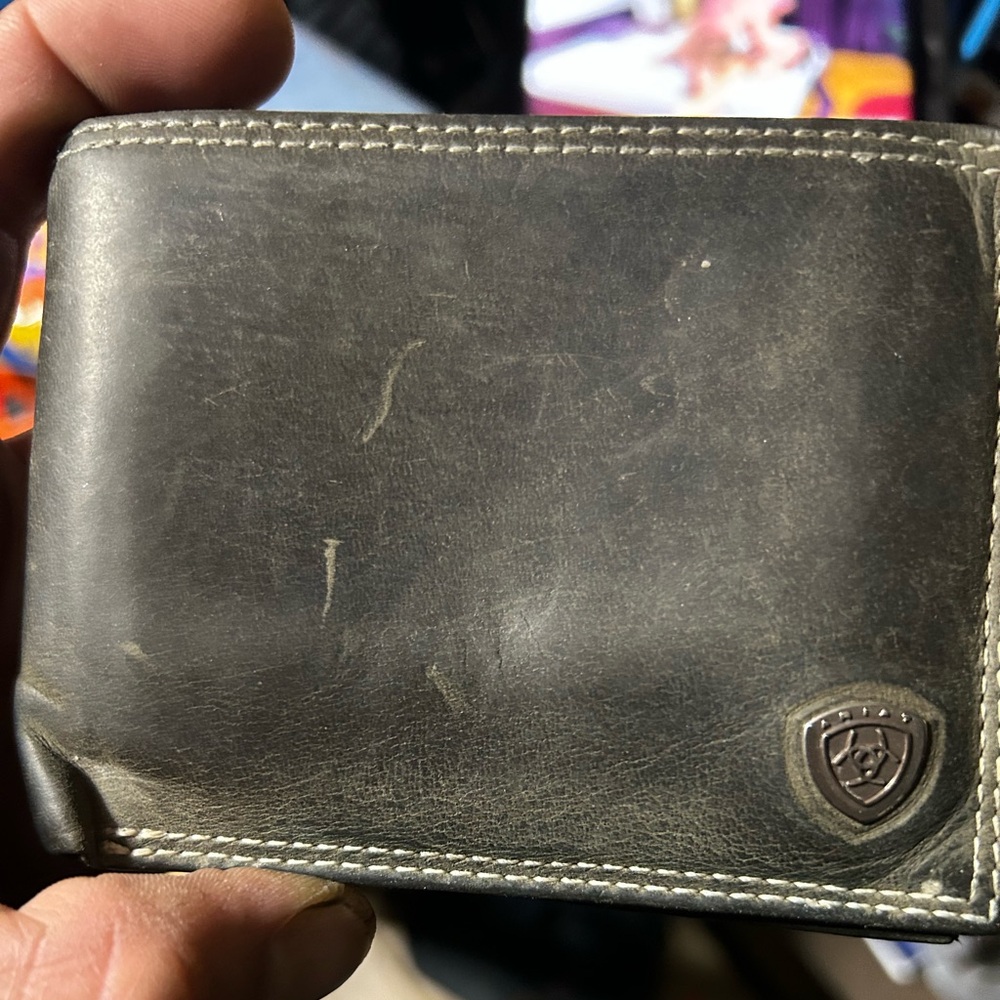 Ariat wallet